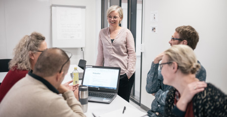 Hvad Er Forskellen På At Læse En Professionsbachelor-uddannelse Og En ...